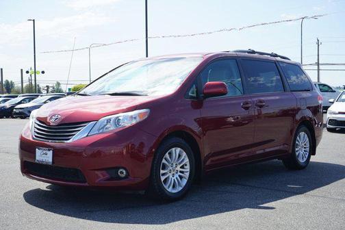 2011 Toyota Sienna XLE