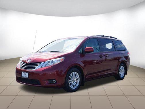 2011 Toyota Sienna XLE