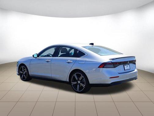 2023 Honda Accord Hybrid Base
