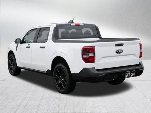 Oxford White 2025 Ford Maverick XLT