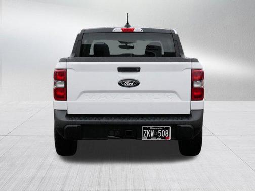 Oxford White 2025 Ford Maverick XLT