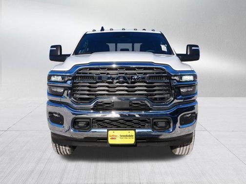 2026 RAM 3500 Tradesman Crew Cab 4x4 8' Box