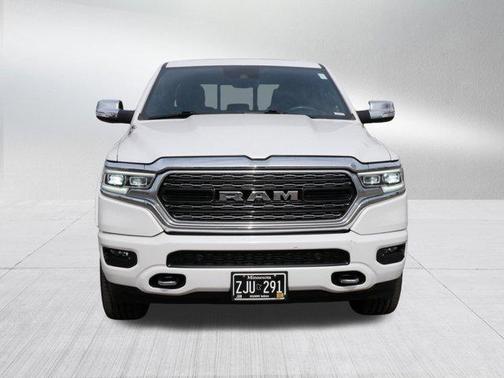 Ivory White Tri-Coat Pearlcoat 2021 RAM 1500 Limited