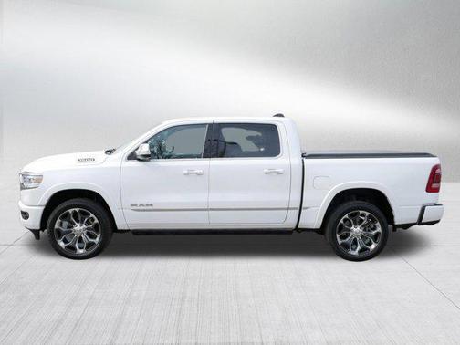 Ivory White Tri-Coat Pearlcoat 2021 RAM 1500 Limited