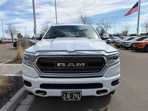 Ivory White Tri-Coat Pearlcoat 2021 RAM 1500 Limited