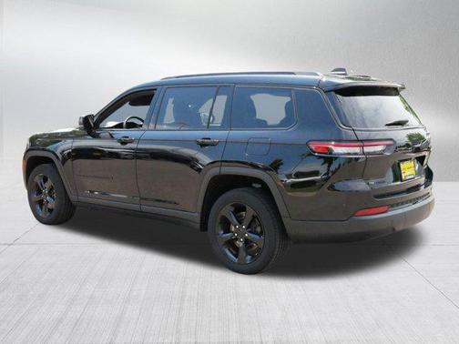 2022 Jeep Grand Cherokee L Altitude
