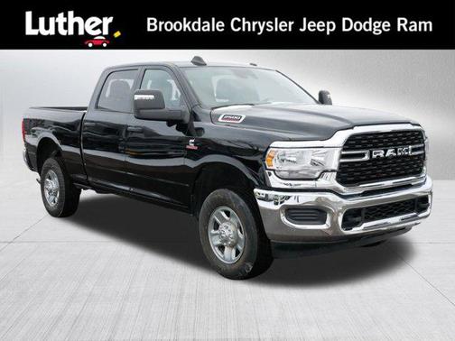 2024 RAM 2500 Tradesman Crew Cab 4x4 6'4' Box