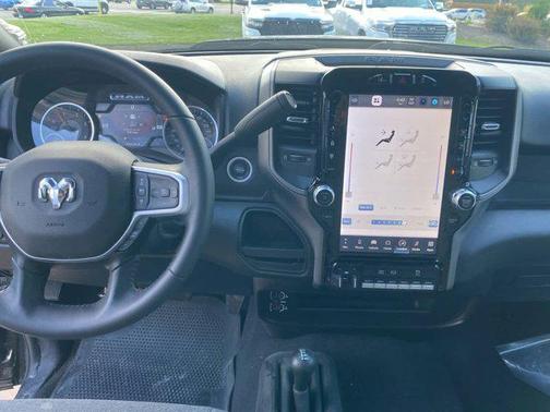 2024 RAM 2500 Tradesman Crew Cab 4x4 6'4' Box