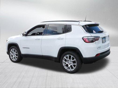 2024 Jeep Compass Latitude Lux