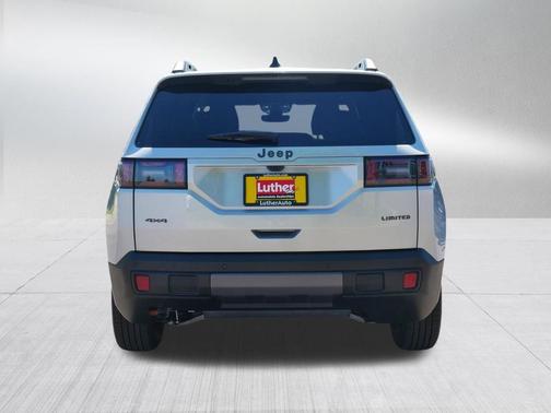 Silver Zynith Clearcoat 2026 Jeep Cherokee Limited