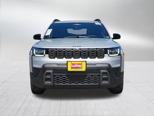 Silver Zynith Clearcoat 2026 Jeep Cherokee Limited