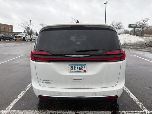 2025 Chrysler Pacifica L