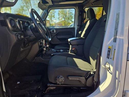 2022 Jeep Wrangler Willys