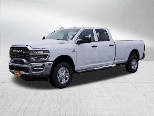 2026 RAM 2500 Tradesman Crew Cab 4x4 8' Box