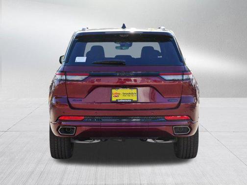 2025 Jeep Grand Cherokee Summit