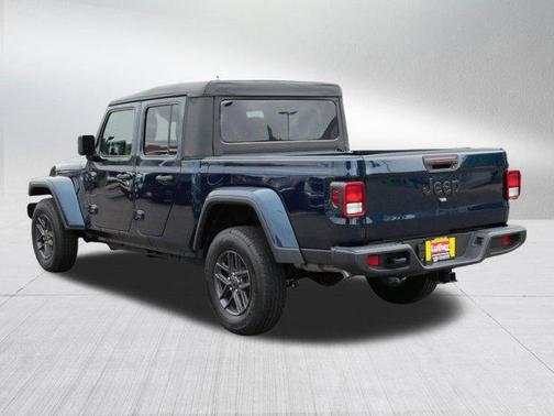 Fathom Blue Pearlcoat 2025 Jeep Gladiator Sport S