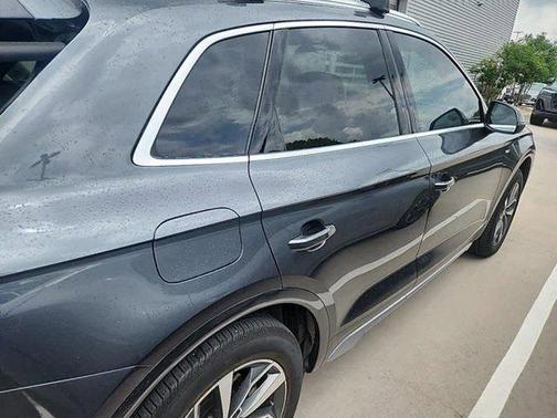 2022 Audi Q5 45 S line Premium Plus