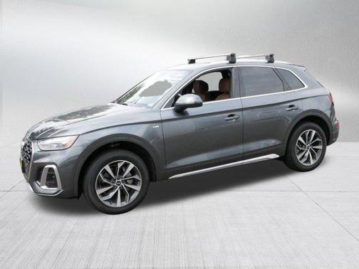 2022 Audi Q5 45 S line Premium Plus