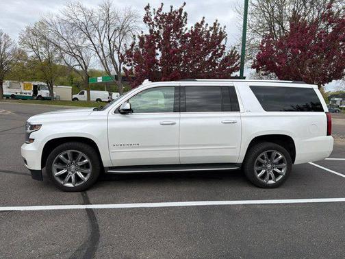 Iridescent Pearl Tricoat 2016 Chevrolet Suburban LTZ