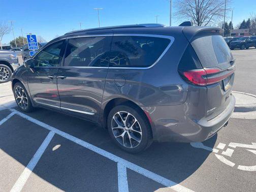 2021 Chrysler Pacifica Limited