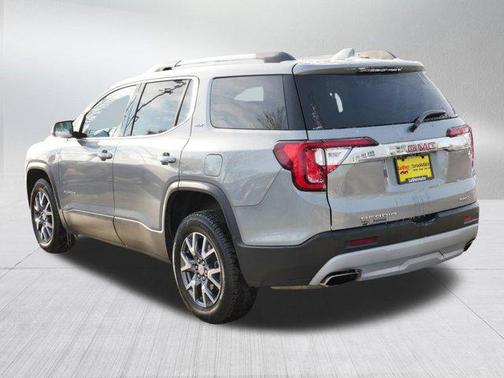 2023 GMC Acadia AWD SLT