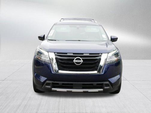 2024 Nissan Pathfinder SL 4WD