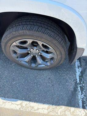 Ivory White Tri-Coat Pearlcoat 2021 RAM 1500 Limited