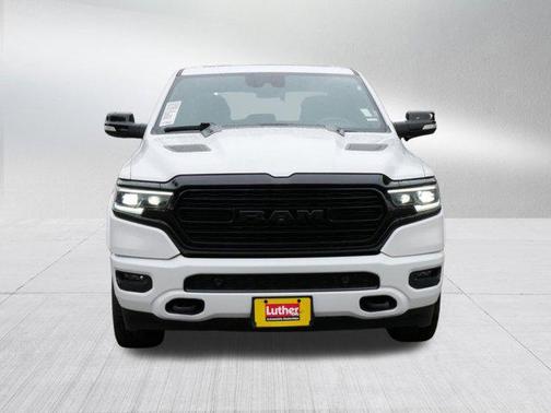 Ivory White Tri-Coat Pearlcoat 2021 RAM 1500 Limited