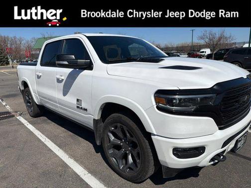 Ivory White Tri-Coat Pearlcoat 2021 RAM 1500 Limited