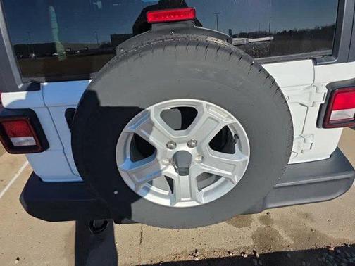 2022 Jeep Wrangler Sport S