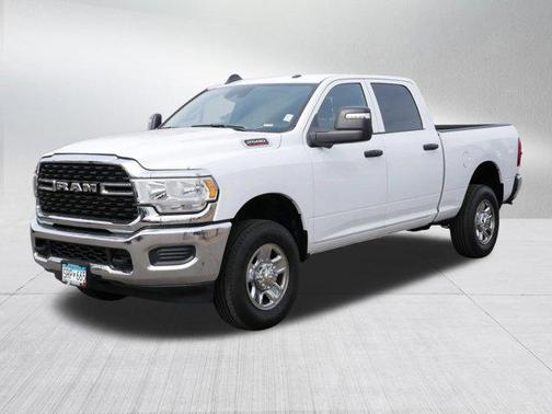 Bright White Clearcoat 2024 RAM 2500 Tradesman Crew Cab 4x4 6'4' Box
