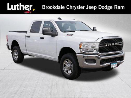Bright White Clearcoat 2024 RAM 2500 Tradesman Crew Cab 4x4 6'4' Box