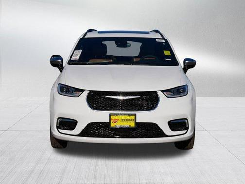 2026 Chrysler Pacifica L