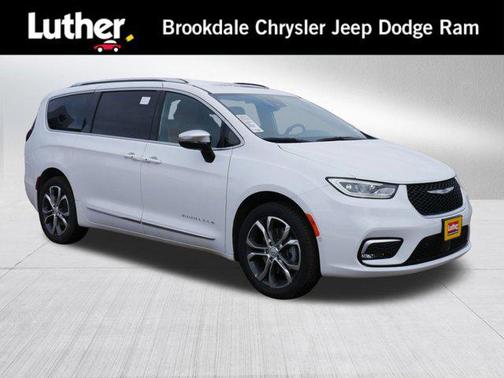 2026 Chrysler Pacifica L