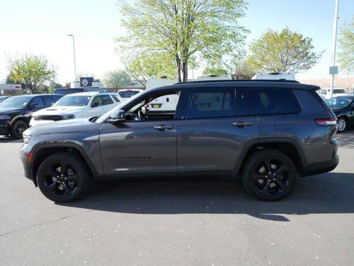 2022 Jeep Grand Cherokee L Altitude