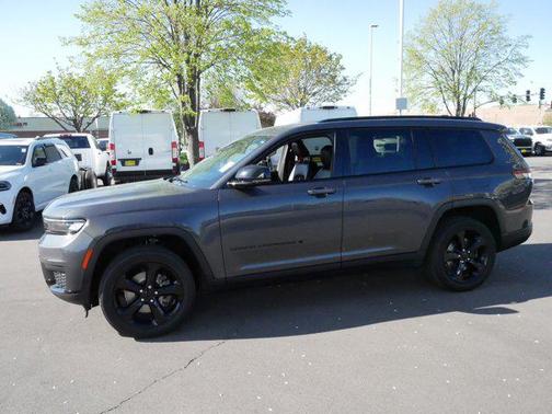 2022 Jeep Grand Cherokee L Altitude