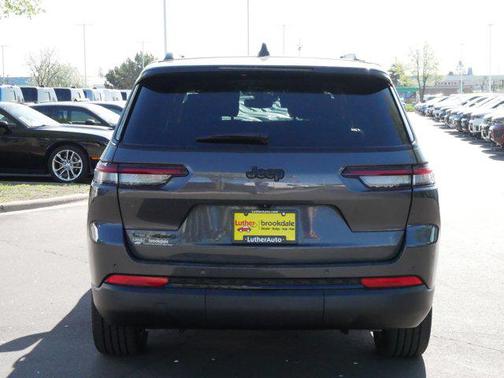 2022 Jeep Grand Cherokee L Altitude