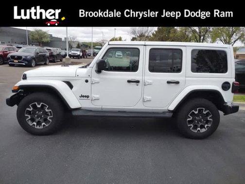 Bright White Clearcoat 2025 Jeep Wrangler 4-Door Sahara 4x4