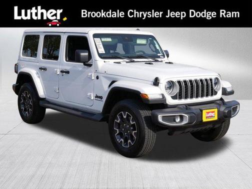 Bright White Clearcoat 2025 Jeep Wrangler 4-Door Sahara 4x4