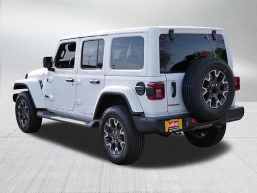 Bright White Clearcoat 2025 Jeep Wrangler 4-Door Sahara 4x4