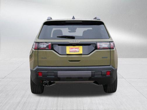 2026 Jeep Cherokee Overland