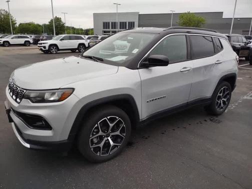 Silver Zynith Metallic Clearcoat 2025 Jeep Compass Limited