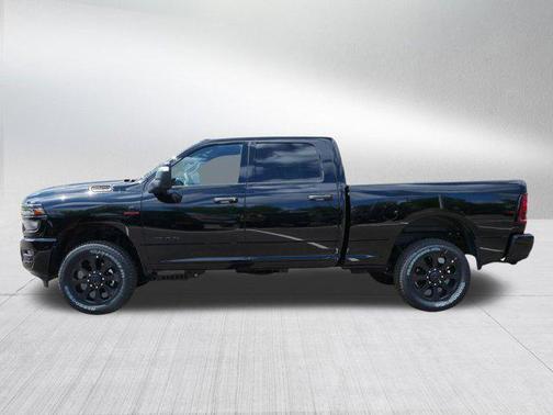 2025 RAM 2500 Big Horn Crew Cab 4x4 6'4' Box