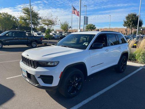 2023 Jeep Grand Cherokee Altitude