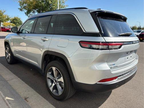 2023 Jeep Grand Cherokee 4xe Base