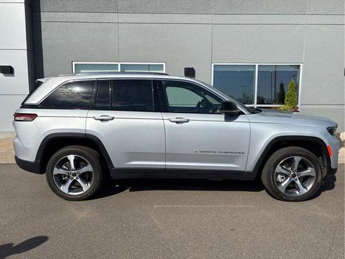 2023 Jeep Grand Cherokee 4xe Base