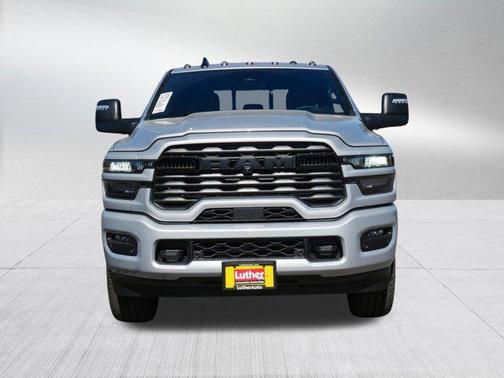 Silver Zynith 2026 RAM 2500 Big Horn Crew Cab 4x4 6'4' Box