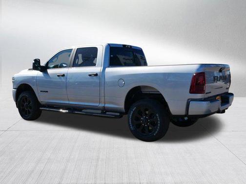 Silver Zynith 2026 RAM 2500 Big Horn Crew Cab 4x4 6'4' Box