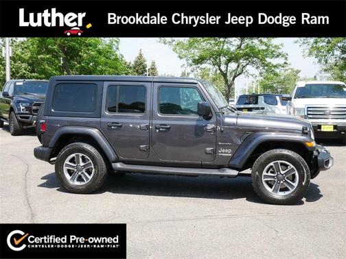 Photo 1 of 36 of 2018 Jeep Wrangler Unlimited Sahara