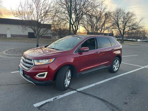 Ruby Red Metallic Tinted Clearcoat 2018 Ford Edge Titanium